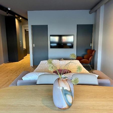 Modern Apartment With Hot Tub In Akureyri Esterno foto