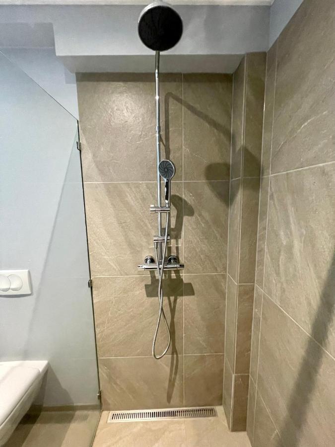 Modern Apartment With Hot Tub In Akureyri Esterno foto