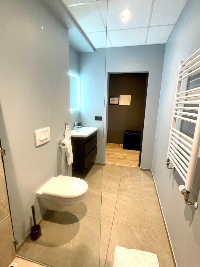 Modern Apartment With Hot Tub In Akureyri Esterno foto