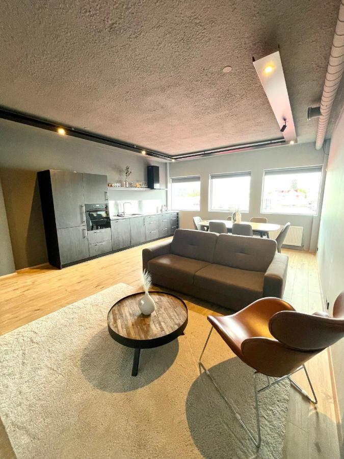 Modern Apartment With Hot Tub In Akureyri Esterno foto