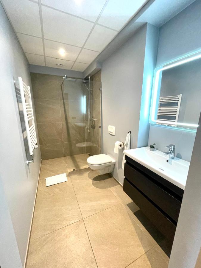 Modern Apartment With Hot Tub In Akureyri Esterno foto